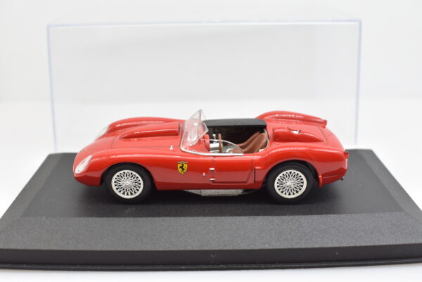 Modellino auto scala 1:43 Ferrari 250TR IXO diecast modellismo da collezione - Image 2