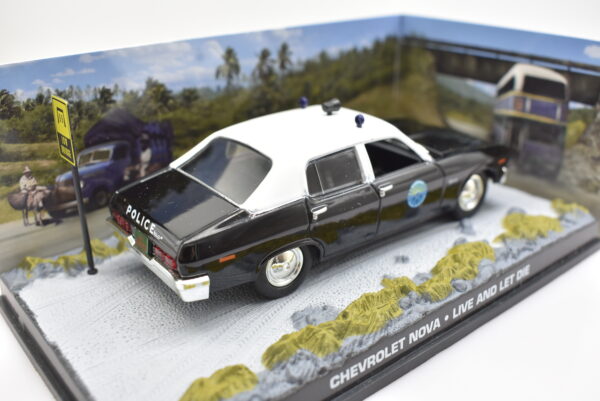 Modellini auto dei film 007 James Bond scala 1:43 CHEVROLET NOVA collezione - Image 5