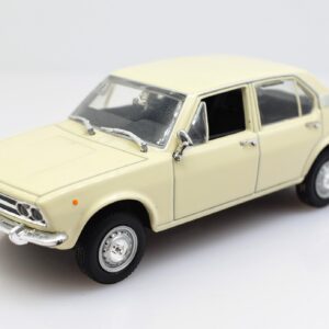 Modellino auto scala 1:43 Alfa Romeo Alfetta Norev diecast modellismo da collezione