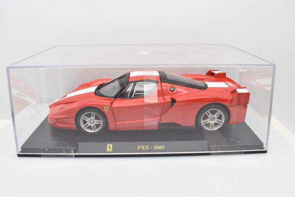 modellino auto scala 1:24 FERRARI FXX diecast modellismo da collezione - Image 2