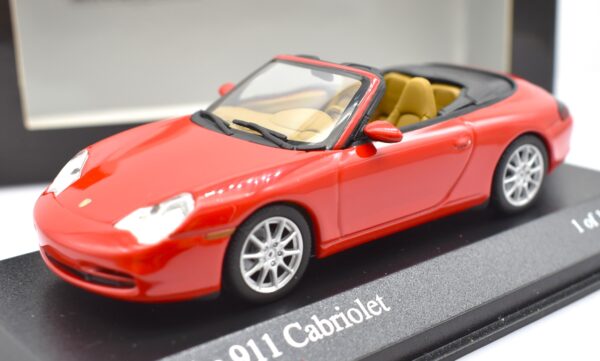 Modellino auto scala 1:43 Porsche 911 Cabriolet Minichamps diecast modellismo da collezione