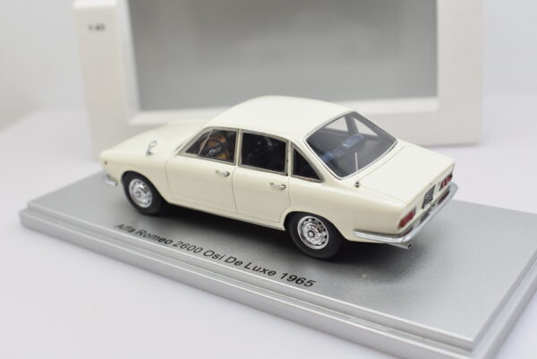 Modellino auto scala 1:43 Alfa Romeo 2600 Osi De Luxe Kess modellismo da collezione - Image 5