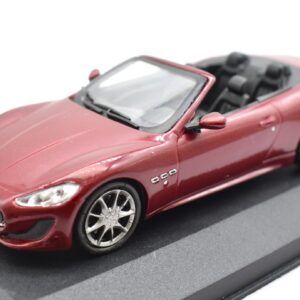 Modellino auto scala 1:43 Maserati GranCabrio Sport MY2013 diecast modellismo da collezione