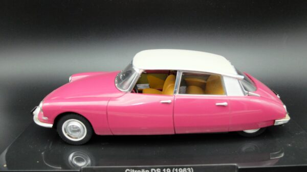 Modellino auto scala 1:24 CITROEN DS 19 quattroruote collection modellismo epoca - Image 2