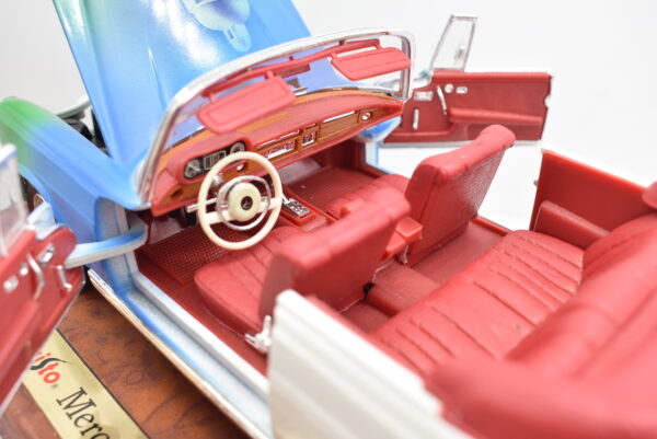 Modellino auto scala 1:18 Mercedes Benz 280SE Maisto diecast modellismo da collezione - Image 6