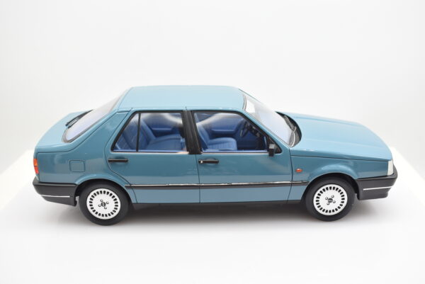 Modellino auto scala 1:18 Fiat Croma Turbo Laudoracing modellismo da collezione - Image 7
