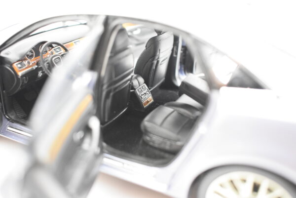 Modellino auto scala 1:18 Audi A8 4.2 TDI Kyosho diecast modellismo da collezione - Image 6