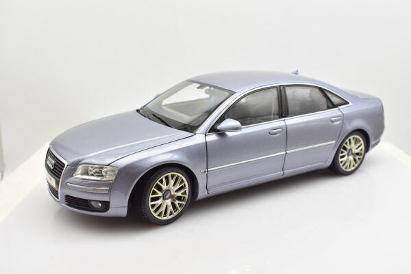 Modellino auto scala 1:18 Audi A8 4.2 TDI Kyosho diecast modellismo da collezione - Image 10