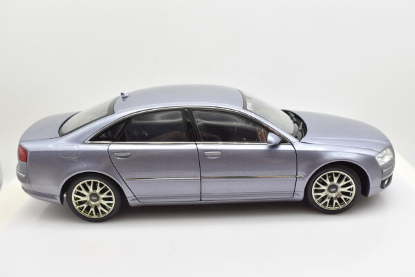 Modellino auto scala 1:18 Audi A8 4.2 TDI Kyosho diecast modellismo da collezione - Image 11
