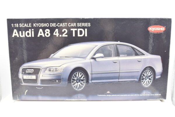 Modellino auto scala 1:18 Audi A8 4.2 TDI Kyosho diecast modellismo da collezione - Image 12