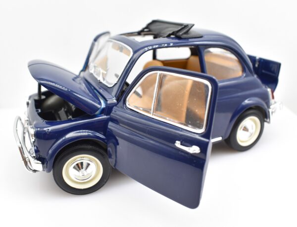 Modellino auto FIAT 500 L scala 1:16 Burago diecast modellismo da collezione