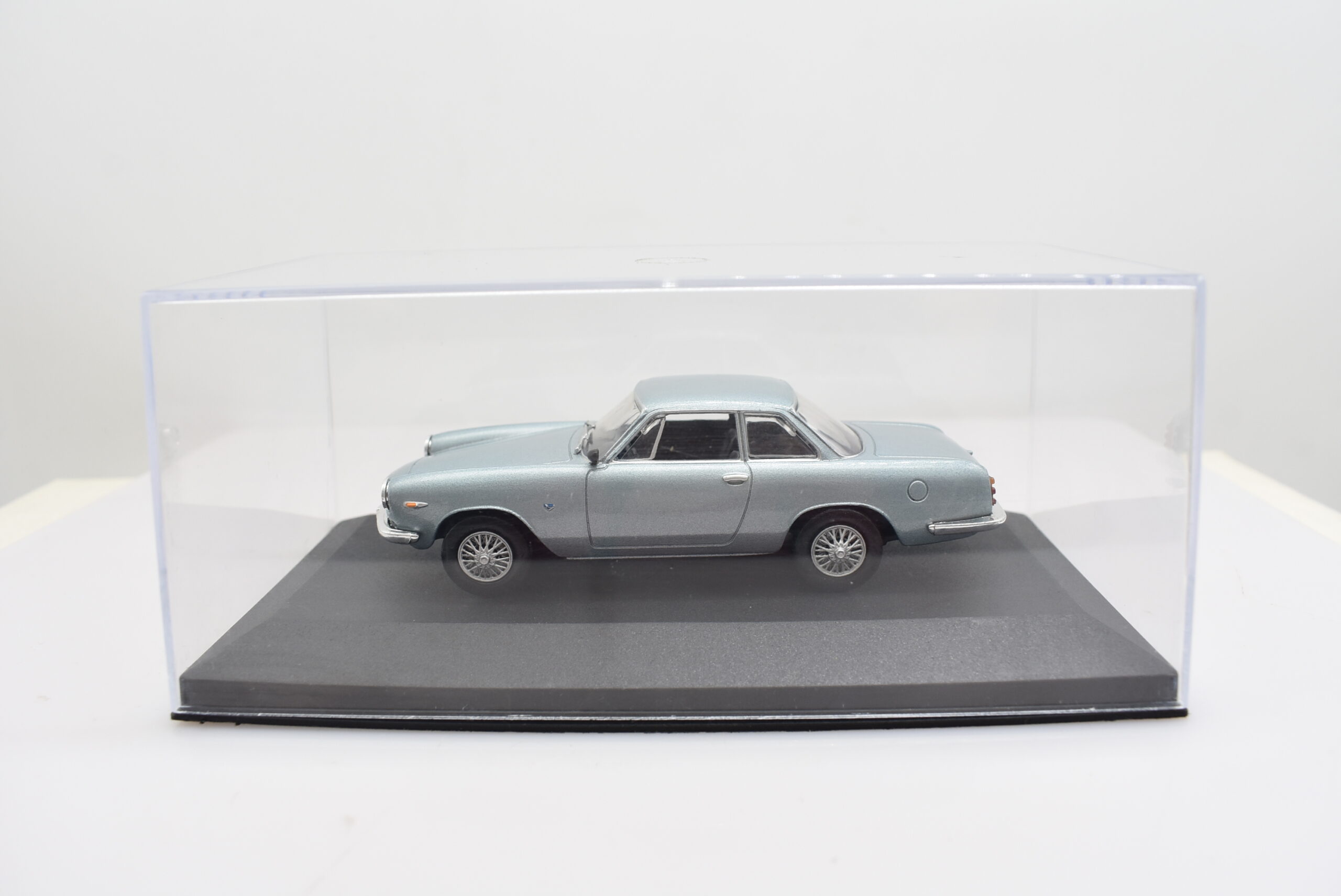 Modellino auto scala 1:43 Fiat Abarth 2400 Coupe Alemanno diecast modellismo da collezione - Image 6
