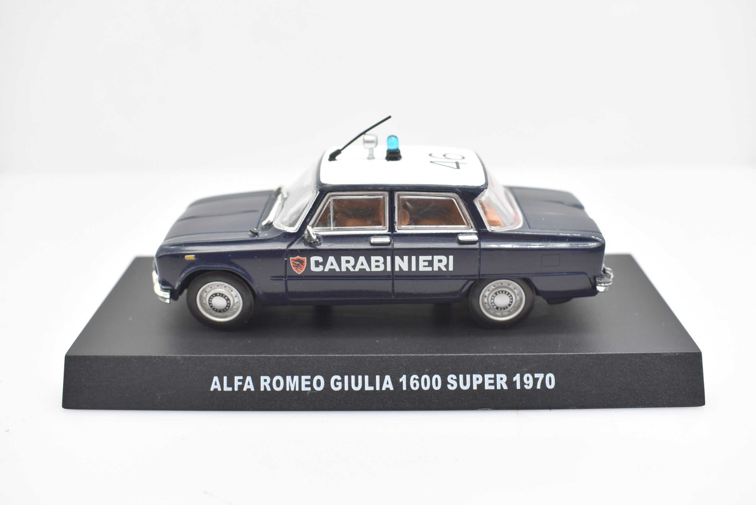Modellino auto carabinieri scala 1:43 Alfa Romeo Giulia 1600 Super diecast modellismo da collezione - Image 2