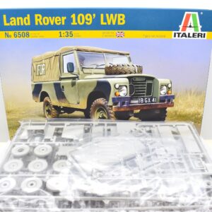 Modellino kit di montaggio scala 1:35 Land Rover 109 LWB Italeri modellismo da collezione