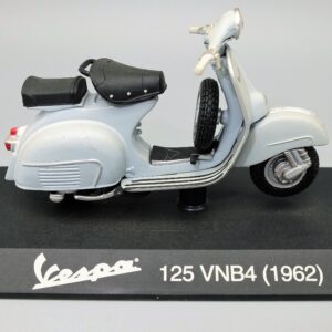 Modellini vespa 125 VNB4 scala 1:18 modellismo da collezione