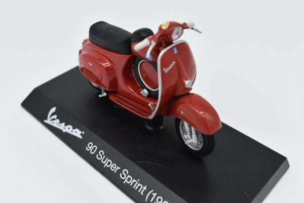 Modellini vespa 90 super sprint scala 1:18 modellismo da collezione - Image 3