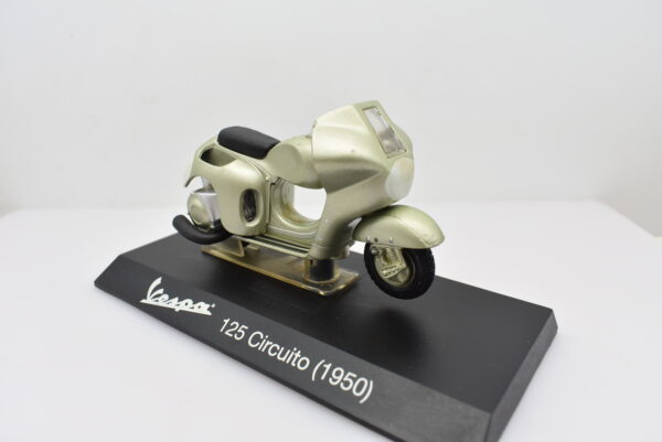 Modellini vespa 125 Circuito scala 1:18 modellismo da collezione - Image 3