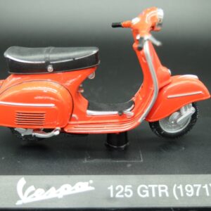 Modellini vespa 125 GTR scala 1:18 modellismo da collezione