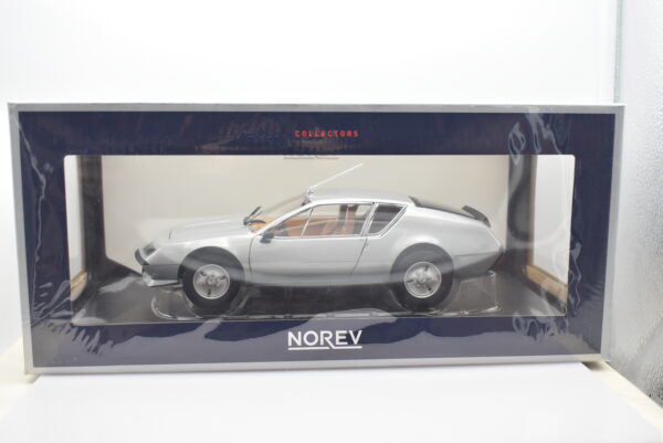 Modellino auto scala 1:18 Alpine A310 V6 Norev diecast modellismo da collezione - Image 2