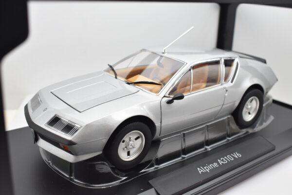 Modellino auto scala 1:18 Alpine A310 V6 Norev diecast modellismo da collezione - Image 10