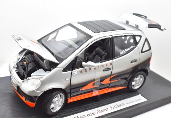 Modellino auto scala 1:18 Mercedes Benz A Class Hakkinen Maisto diecast modellismo da collezione