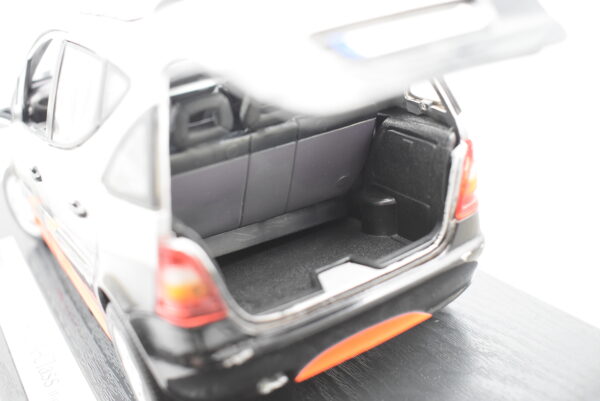 Modellino auto scala 1:18 Mercedes Benz A Class Hakkinen Maisto diecast modellismo da collezione - Image 6