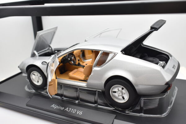 Modellino auto scala 1:18 Alpine A310 V6 Norev diecast modellismo da collezione - Image 5