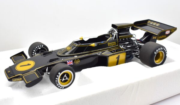 Modellini auto art FORMULA 1 scala 1:18 Team Lotus Type 72E AUTOART Fittipaldi