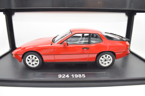 Modellino auto scala 1:18 Porsche 924 KK Scale modellismo da collezione - Image 3