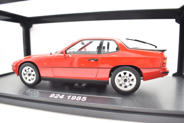 Modellino auto scala 1:18 Porsche 924 KK Scale modellismo da collezione - Image 4