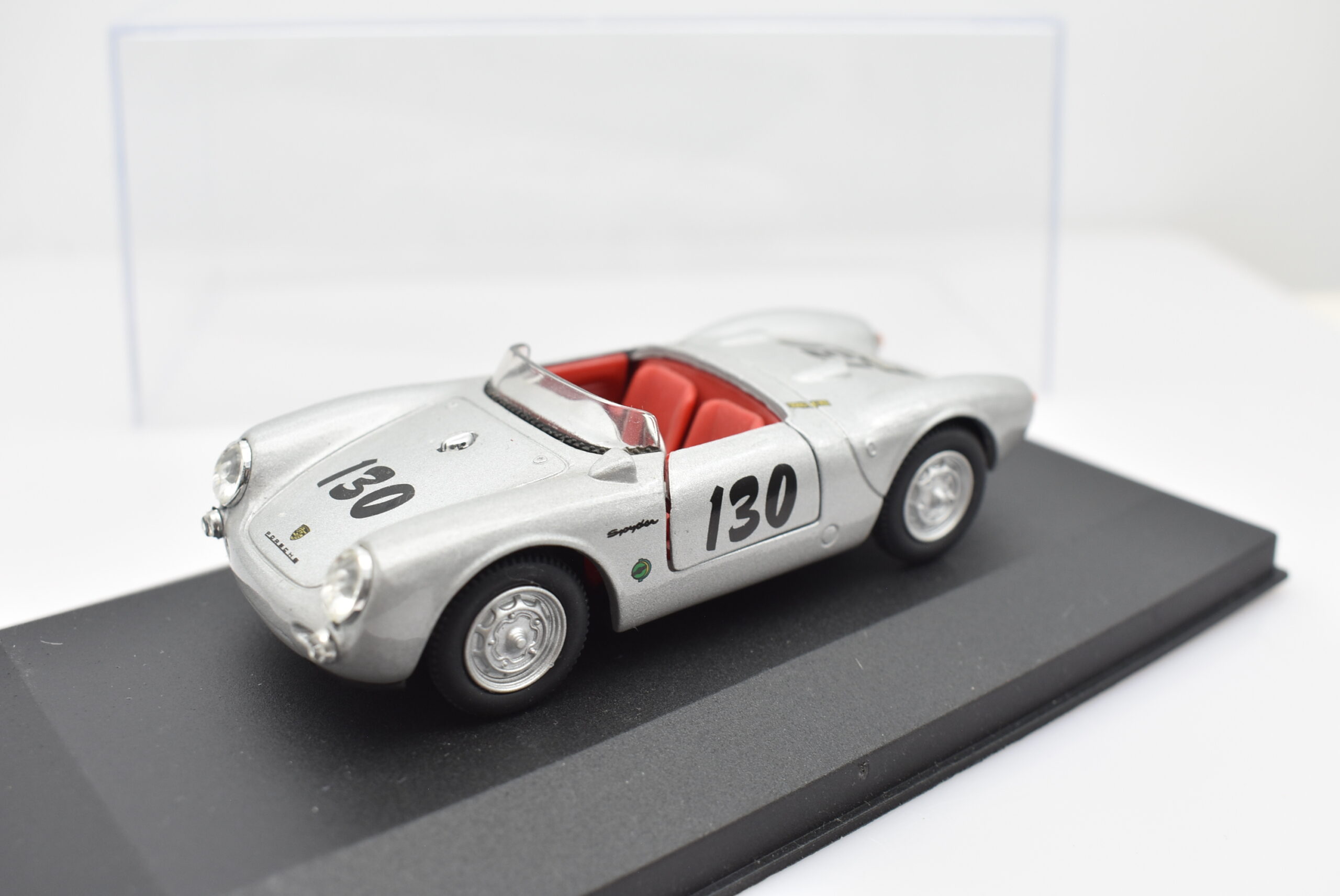 Modellino auto scala 1:43 Porsche 550A Spyder diecast modellismo da collezione - Image 6