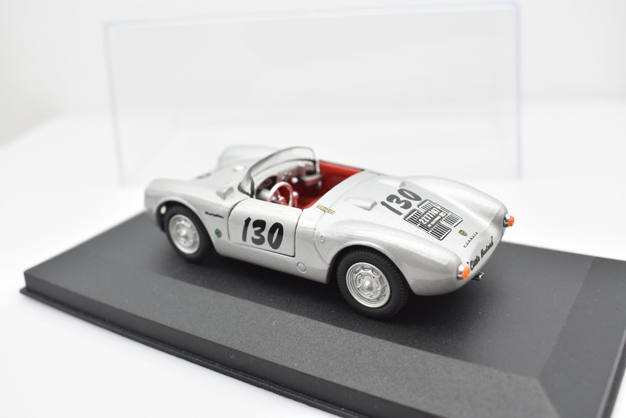 Modellino auto scala 1:43 Porsche 550A Spyder diecast modellismo da collezione - Image 7