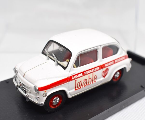 Modellino auto commerciale scala 1:43 Fiat 600 D Lovable Brumm diecast modellismo da collezione