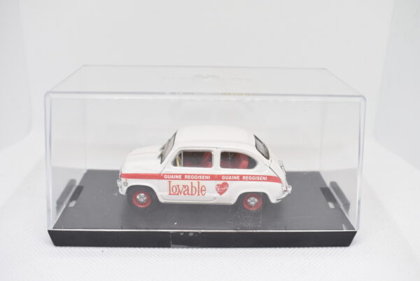 Modellino auto commerciale scala 1:43 Fiat 600 D Lovable Brumm diecast modellismo da collezione - Image 5