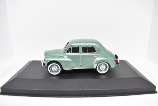 Modellino auto scala 1:43 Renault 4 cv diecast modellismo da collezione - Image 3