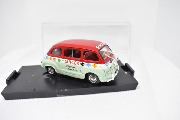 Modellino auto commerciale scala 1:43 Fiat 600 Multipla Singer Brumm diecast modellismo da collezione - Image 3