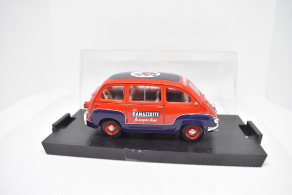Modellino auto commerciale scala 1:43 Fiat 600 Multipla Ramazzotti Brumm diecast modellismo da collezione - Image 3