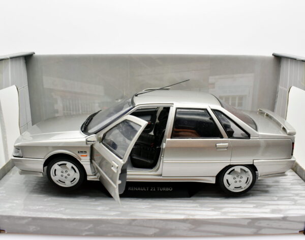 Modellino auto scala 1:18 Renault 21 Turbo Solido diecast modellismo da collezione