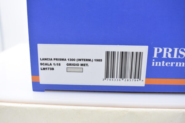 Modellino auto scala 1:18 LANCIA Prisma 1300 Laudoracing modellismo da collezione - Image 4