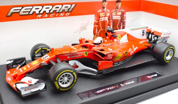 Modellini auto FORMULA 1 scala 1:18 Ferrari SF70H Vettel Burago collezione