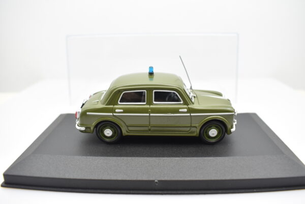 Modellino auto carabinieri scala 1:43 Fiat 1100 103 diecast modellismo da collezione - Image 5