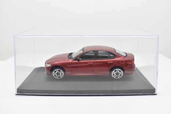 Modellino auto scala 1:43 Alfa Romeo Giulia Burago diecast modellismo da collezione - Image 6