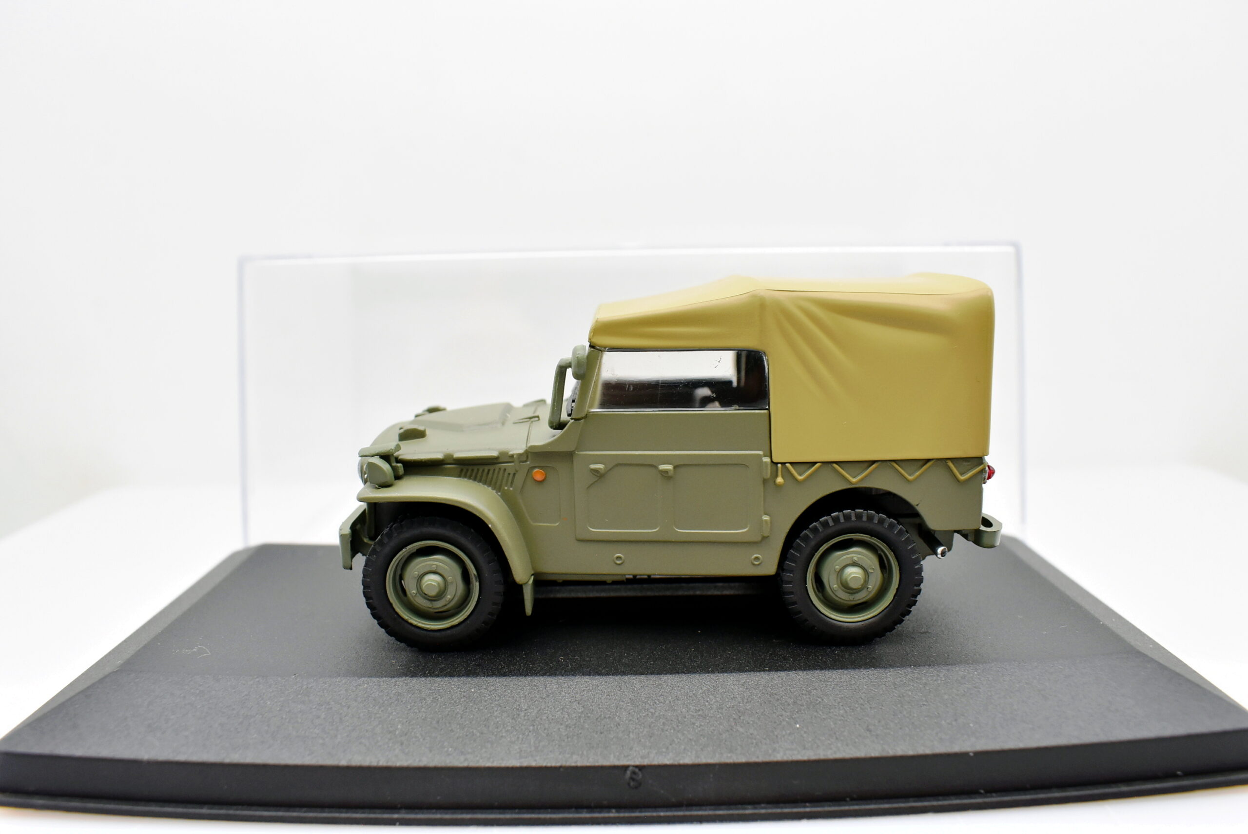 Modellino auto polizia scala 1:43 Fiat Campagnola A.R. diecast modellismo da collezione - Image 5