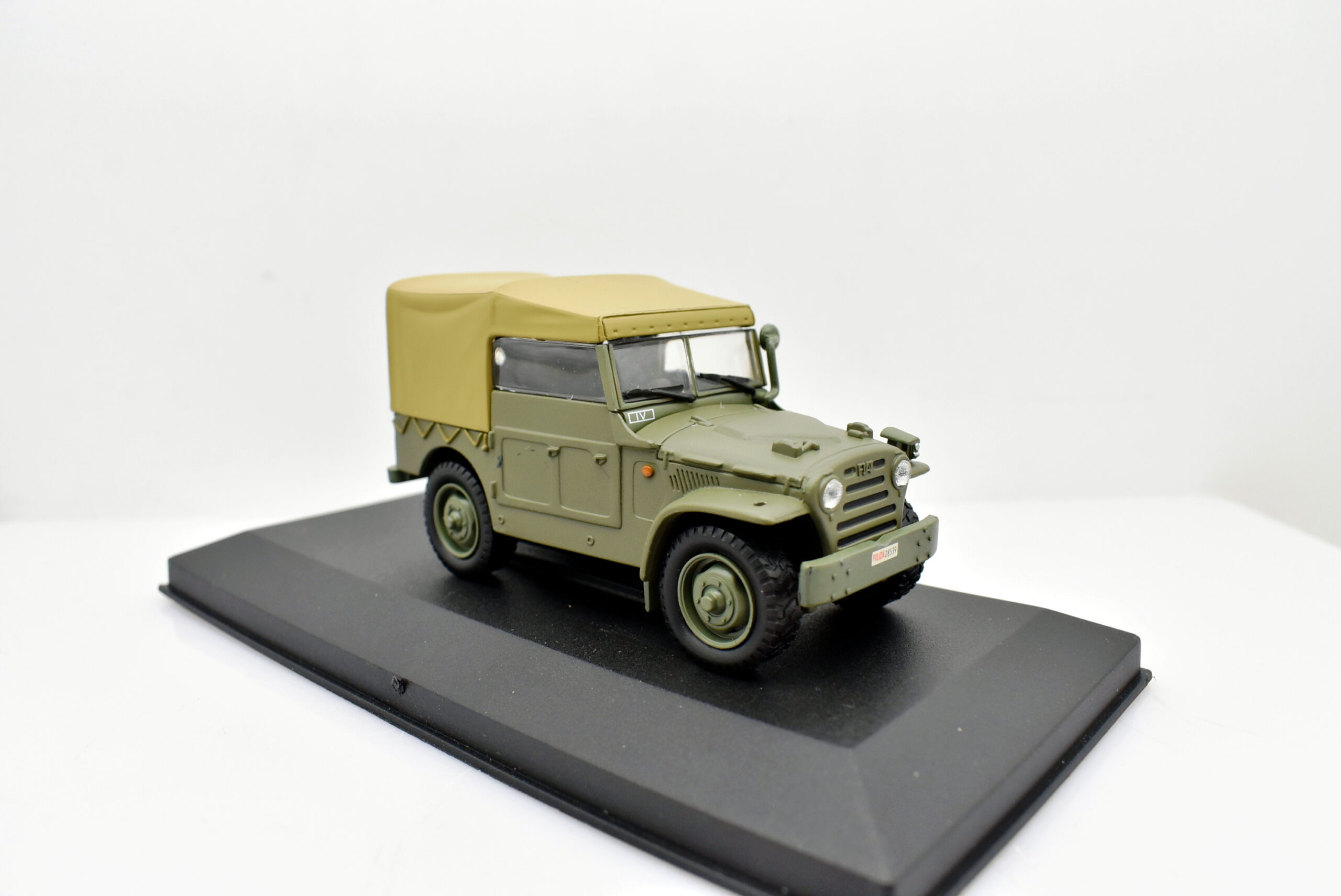 Modellino auto polizia scala 1:43 Fiat Campagnola A.R. diecast modellismo da collezione - Image 4