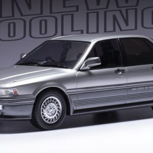 Modellino auto scala 1:18 Ixo MITSUBISHI GALANT VR-4 1987 SILVER modellismo statico collezione