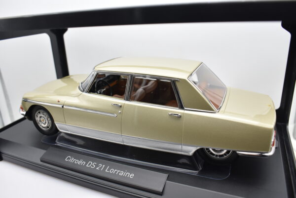Modellino auto scala 1:18 Citroen DS 21 Lorraine Norev diecast modellismo statico - Image 4