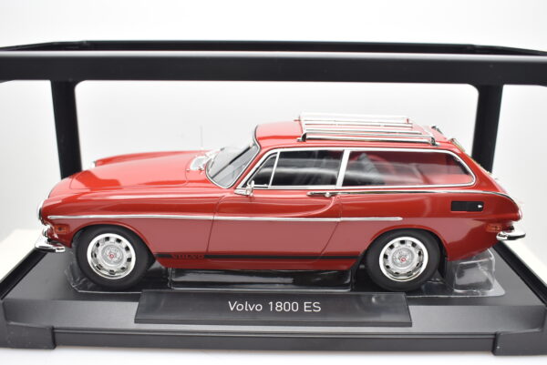 Modellino auto scala 1:18 Volvo 1800 ES Norev diecast modellismo statico - Image 3