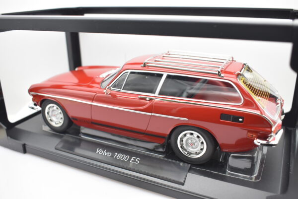 Modellino auto scala 1:18 Volvo 1800 ES Norev diecast modellismo statico - Image 5