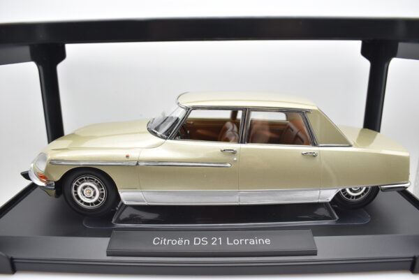 Modellino auto scala 1:18 Citroen DS 21 Lorraine Norev diecast modellismo statico - Image 3