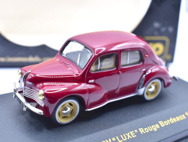 Modellino auto scala 1:43 Renault 4CV Luxe IXO diecast modellismo statico